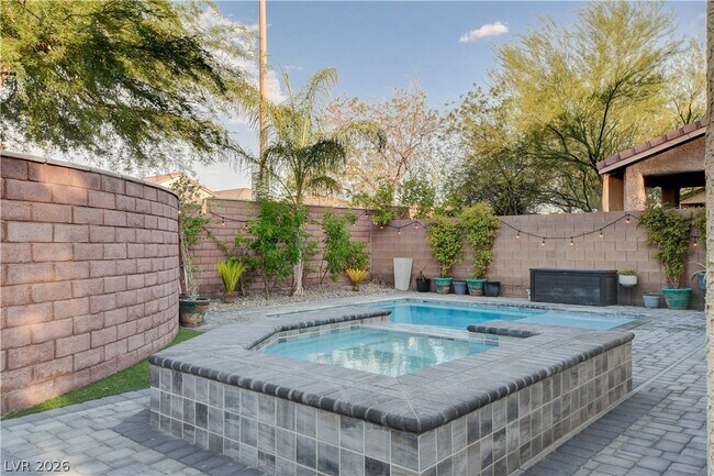 Building Photo - 10400 Raining Sky St