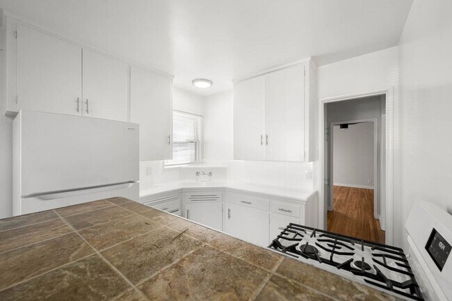 Building Photo - 4114 Palmwood Dr