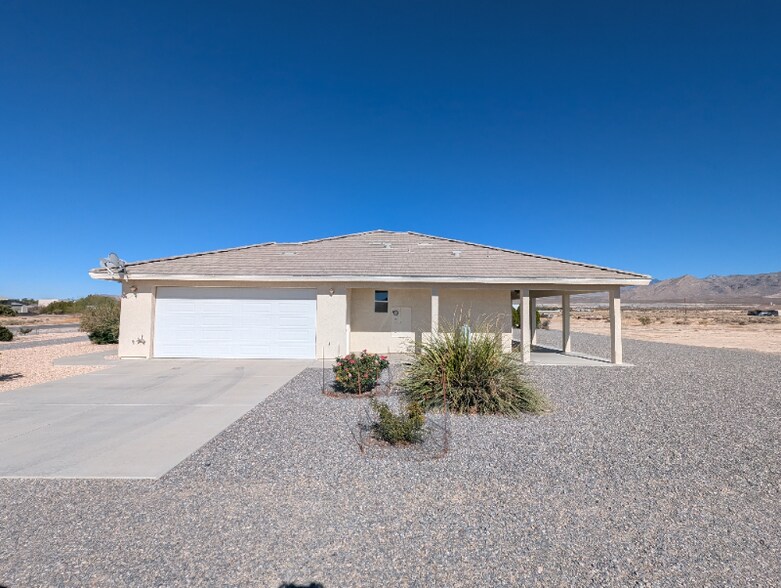 Building Photo - 3801 Malibou Ave