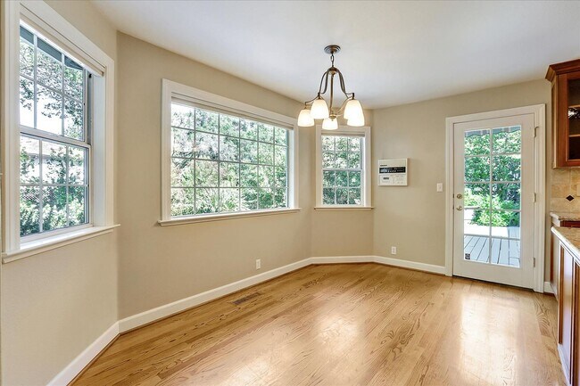 Building Photo - 13993 Alta Vista Ave