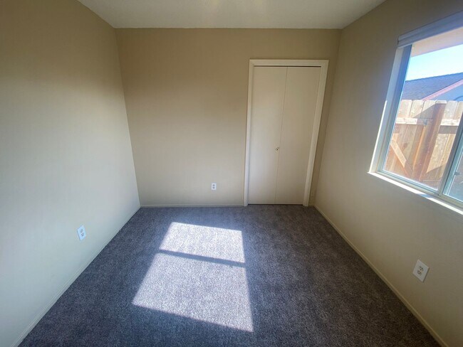 Building Photo - 1275 Peterson Ranch Rd