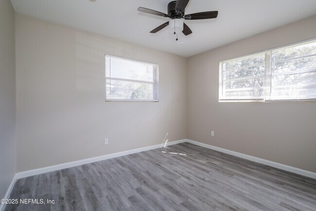Building Photo - 7953 Patou Dr S