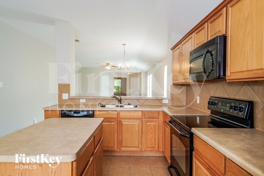 Building Photo - 344 Cattle Run