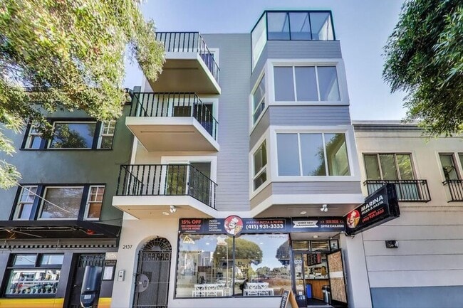 Building Photo - 2137 Lombard St