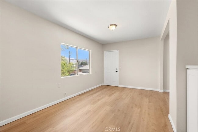 Building Photo - 421 W Sun Ave