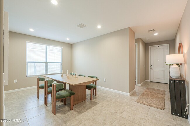 Building Photo - 37903 W San Clemente St