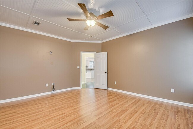 Building Photo - 4441 McManus Ct