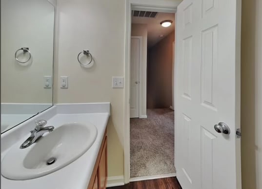 Building Photo - 301 Cline Falls Dr