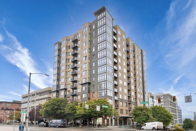 Primary Photo - 2721 1st Ave