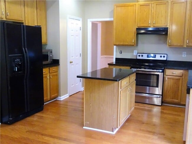 Building Photo - 3485 McClure Woods Dr