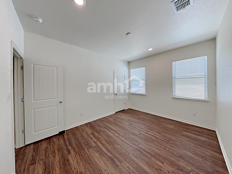 Building Photo - 372 Aspen Waters