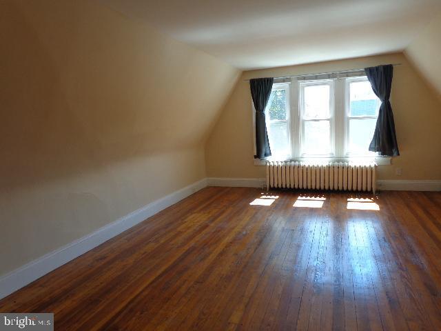 Building Photo - 25 Montrose Ave