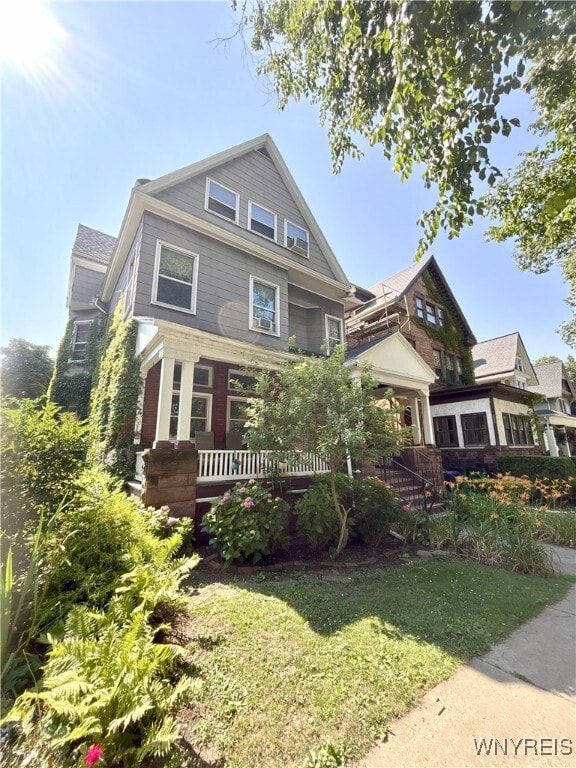 Building Photo - 42 Richmond Ave
