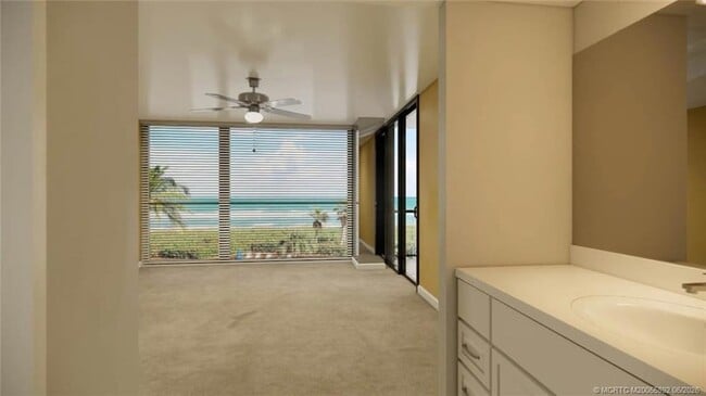 Building Photo - 10410 S Ocean Dr