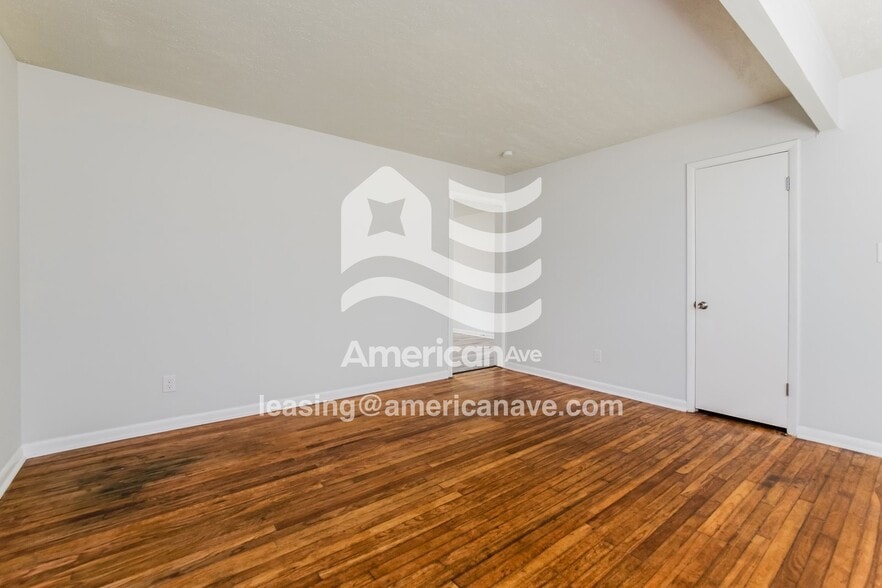 Building Photo - 670 Stoneykirk Dr