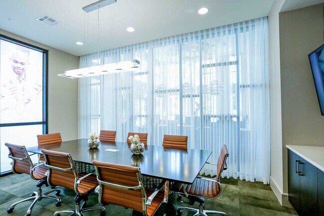 Building Photo - 2033 S Gessner Rd