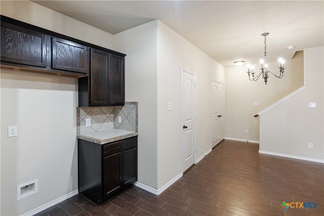 Building Photo - 290 Rosalie Dr