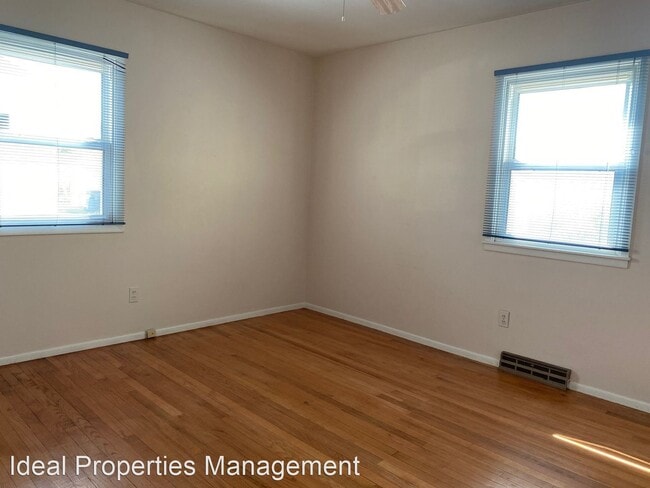 Building Photo - 3 br, 2.5 bath House - 45 Friars