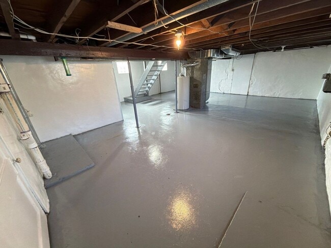 Building Photo - Two bedroom home on Weirton Heights