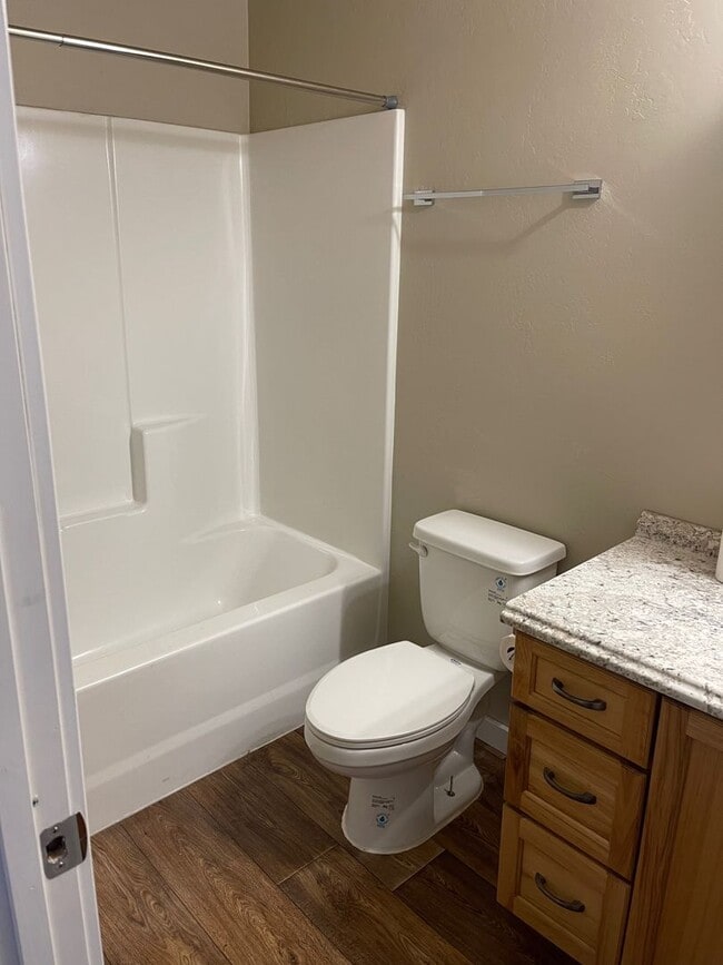 Building Photo - 1 Bedroom 1 Bath in 4 Corners