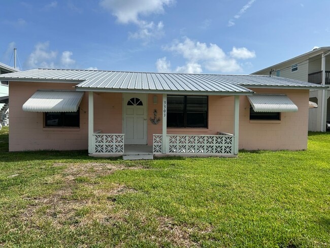 Primary Photo - DIRECT GULF ACCESS 2/2 FOR RENT