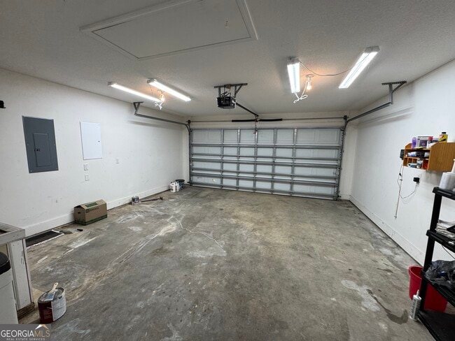 Building Photo - 607 Victorias Cir