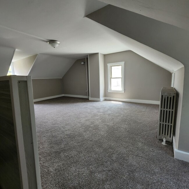 Building Photo - Charming 4BR/1.5BA Home | Modern Finishes | Open Layout | Heart of York City!