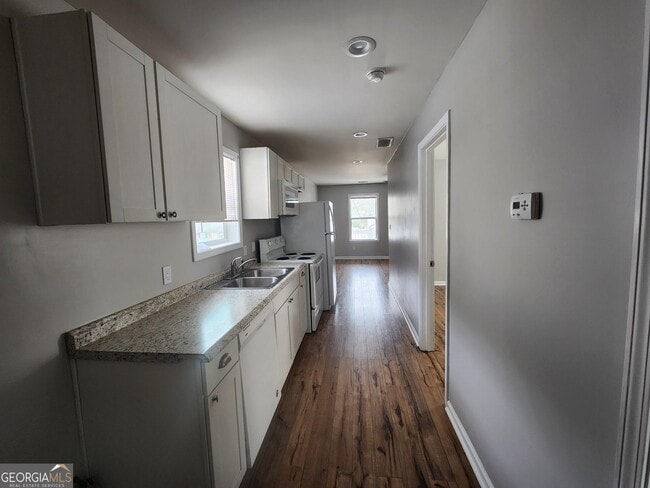 Building Photo - 42 Richard Allen Dr