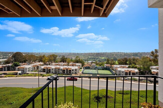 Building Photo - 11369 Cascada Way