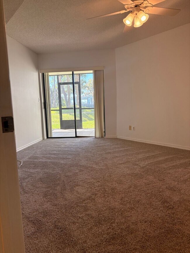 Building Photo - Spacious 1 bedroom at Pier 43!