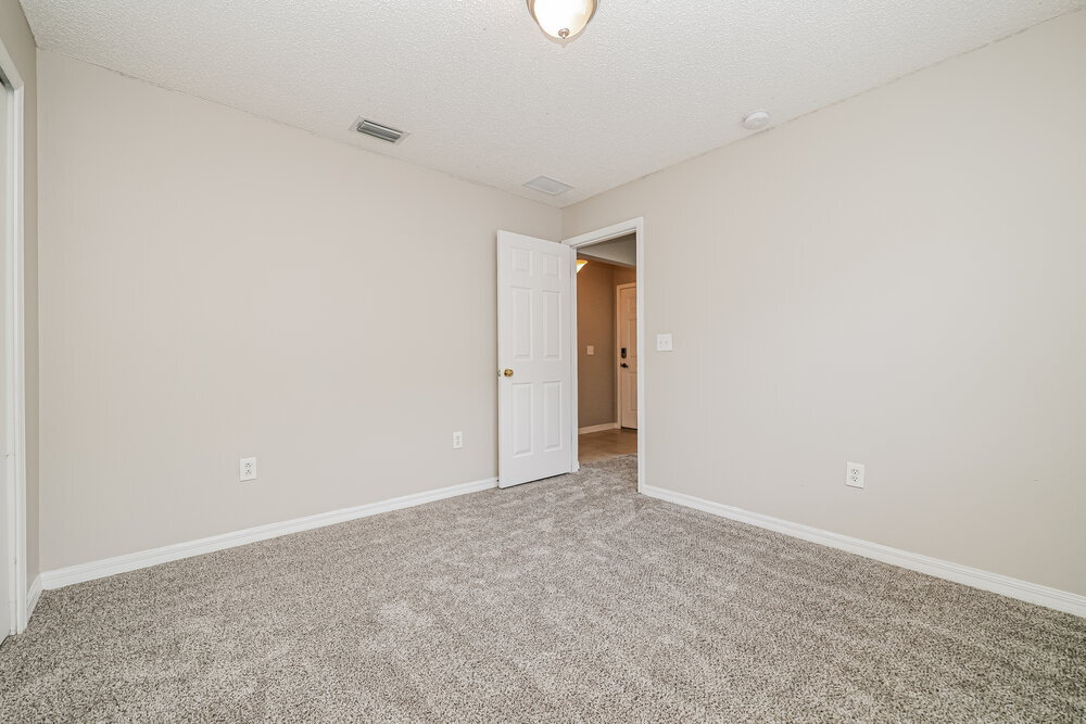 Building Photo - 11025 Whittney Chase Dr