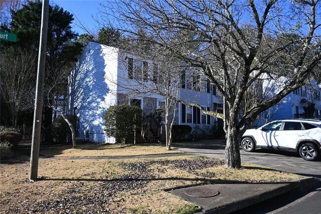 Building Photo - 1851 Grant Ct