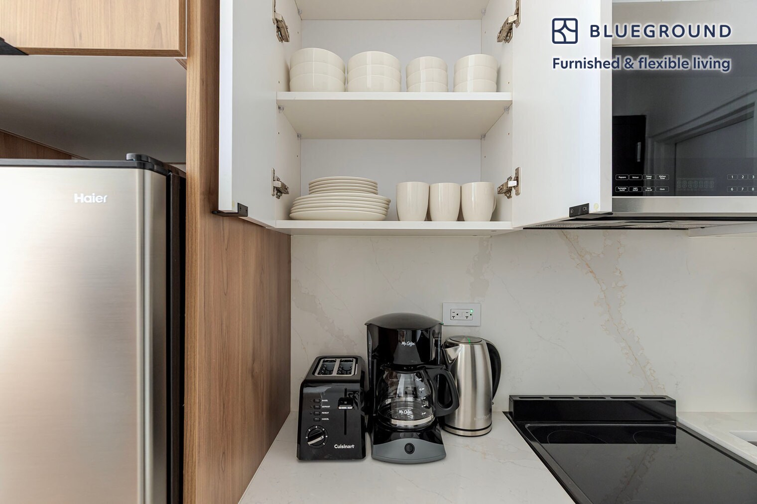 Building Photo - 216 E 13th St