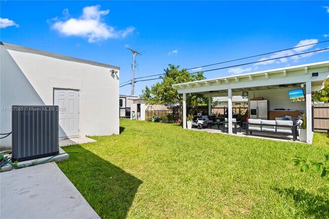 Building Photo - 10925 SW 218th Terrace