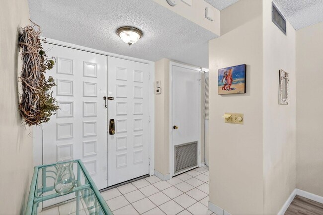 Building Photo - 1800 SE St Lucie Blvd