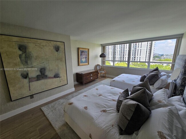 Building Photo - 11113 Biscayne Blvd