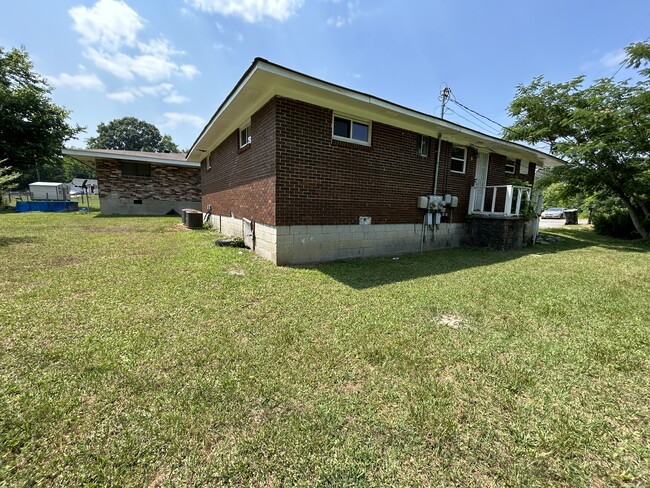 Building Photo - 4706 Midland Pike