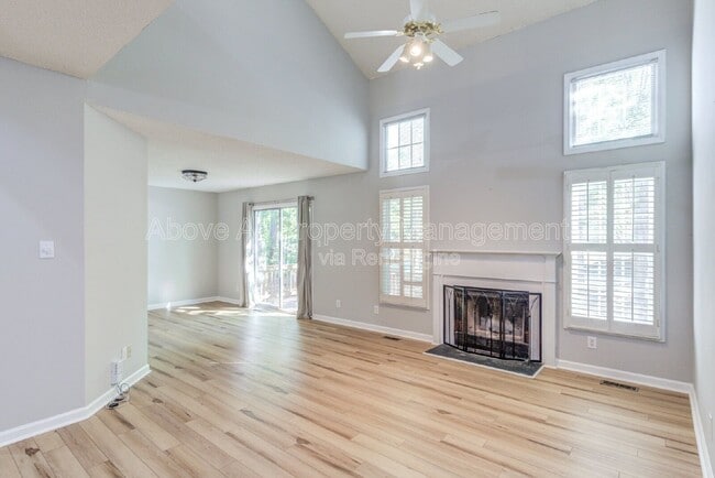 Building Photo - 103 Unaka Ct