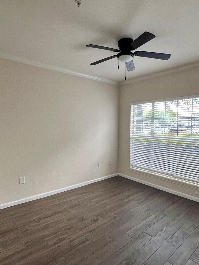 Building Photo - 11811 Estates Club Dr