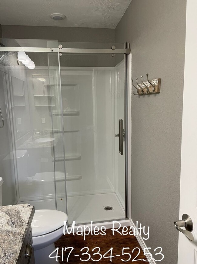 Building Photo - Stunning 2 bedroom, 2 bathroom condo for rent in downtown, Branson MO