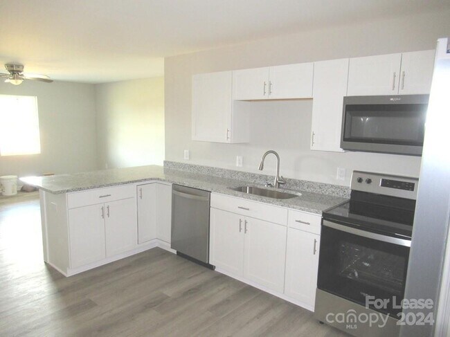 Building Photo - 2967 Gaston-Webbs Chapel Rd