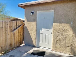 Building Photo - 1871 Shadow Mountain Pl