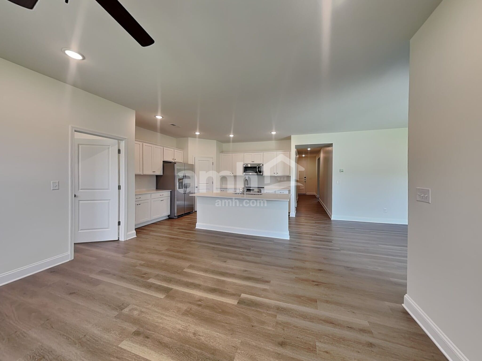 Building Photo - 3527 Lincoln Hts Ln