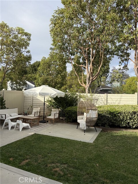 Building Photo - 49 Amberleaf