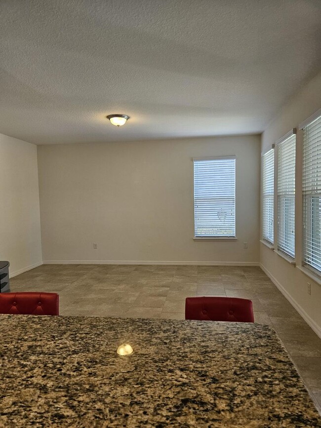 Building Photo - Coming soon!!! BEAUTIFUL 4 BEDROOM 3 BATH ...