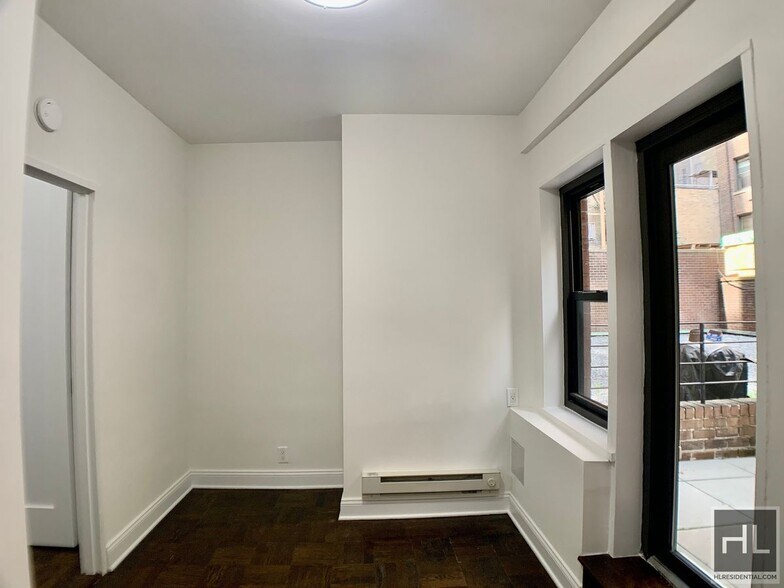 Building Photo - EAST 56 STREET