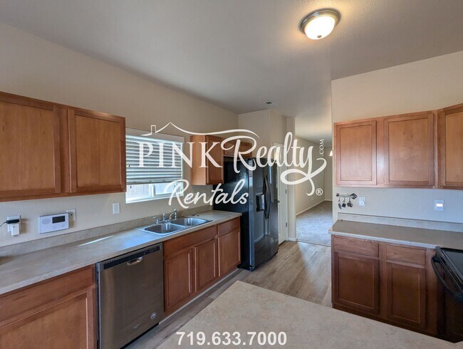 Building Photo - 6295 Laurel Grass Range Trail