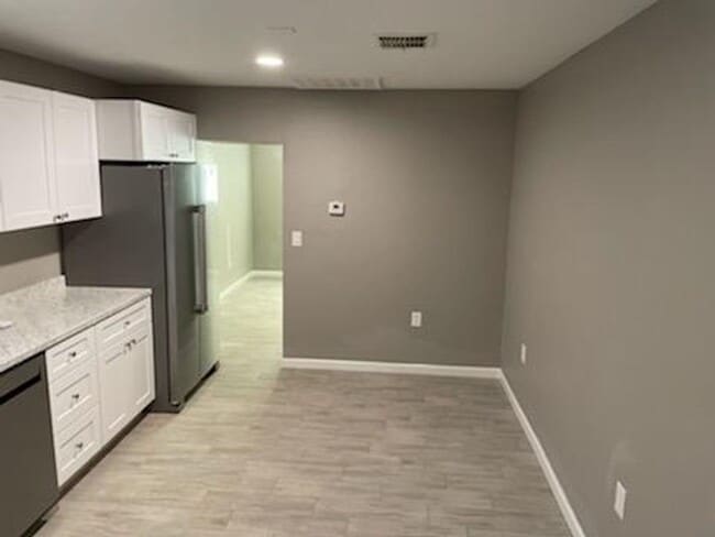 Building Photo - newly renovated 1bd 1 bth unit in phx