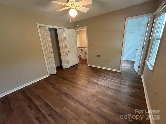 Building Photo - 12122 Parks Farm Ln
