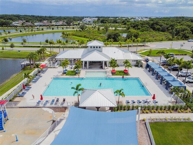 Building Photo - 15312 Miller Creek Dr